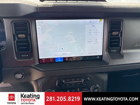 Used 2025 Ford Bronco Badlands image 20