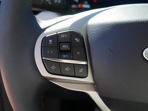 New 2026 Ford Explorer Active image 18