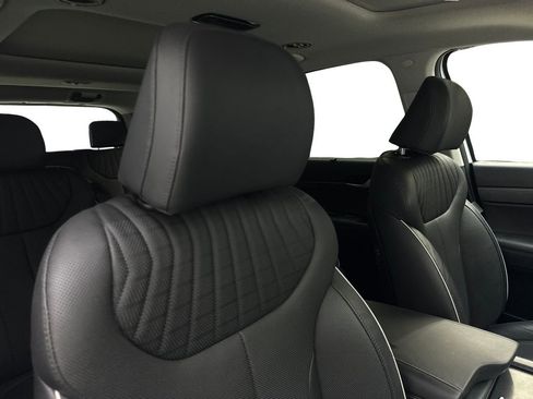 Used 2024 Hyundai Palisade Limited FWD image 48