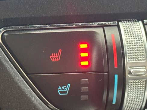 Used 2019 Ford Mustang GT image 41