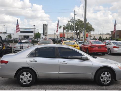Used 2004 Honda Accord LX image 2