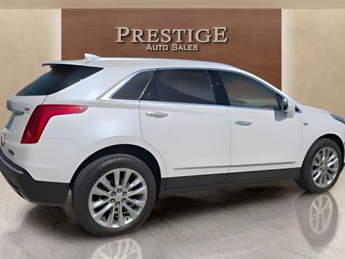 Used 2017 Cadillac XT5 Platinum w/ Driver Assist Package AWD/4WD image 12