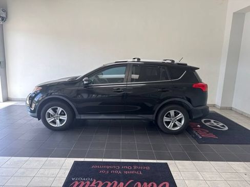 Used 2015 Toyota RAV4 XLE FWD image 1