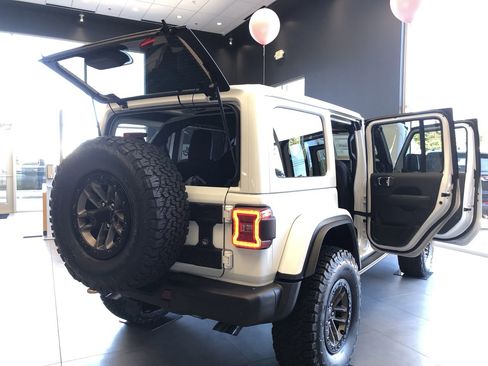 New 2025 Jeep Wrangler Rubicon 392 image 5