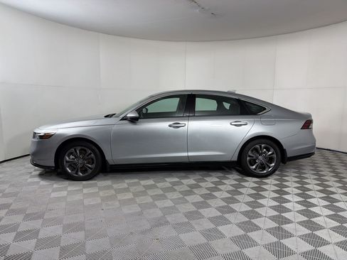 Used 2024 Honda Accord EX-L image 2