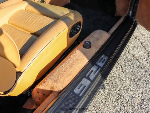 Used 1989 Porsche 928 S4 image 37