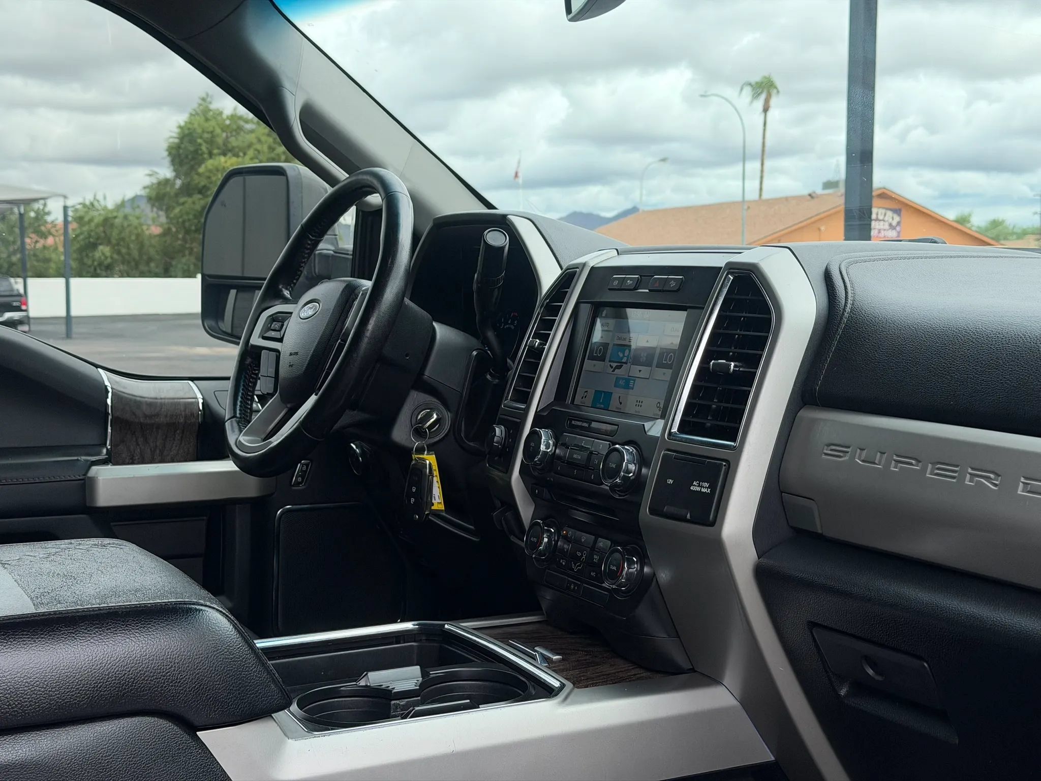 Used 2018 Ford F350 Lariat AWD/4WD image 32