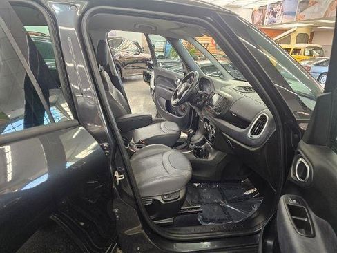 Used 2017 FIAT 500L Trekking FWD image 31