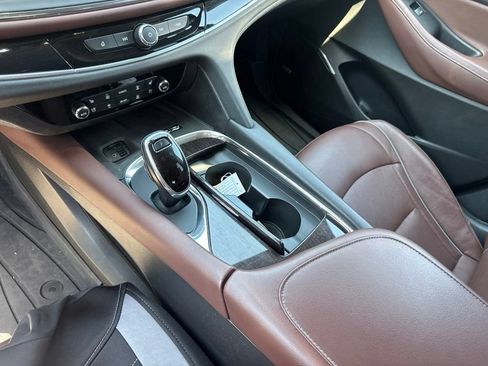 Used 2020 Buick Enclave Avenir w/ Avenir Technology Package FWD image 11