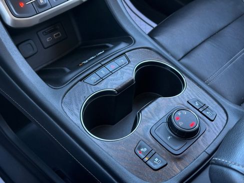 Used 2020 GMC Acadia Denali w/ LPO, Floor Liner Package image 32