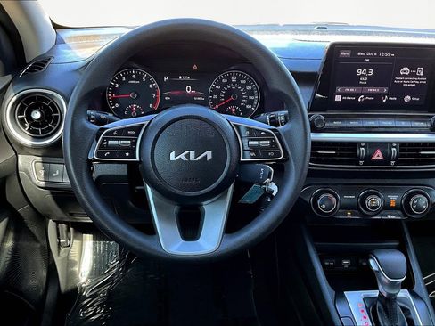 Used 2024 Kia Forte LXS w/ LXS Technology Package image 5