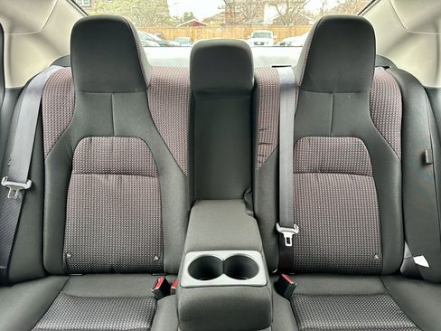 New 2026 Nissan Sentra SR w/ Floor Mat Package FWD image 32