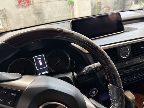 Used 2019 Lexus RX 350L Luxury image 11