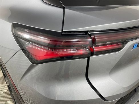 New 2026 Chevrolet Equinox EV RS image 17