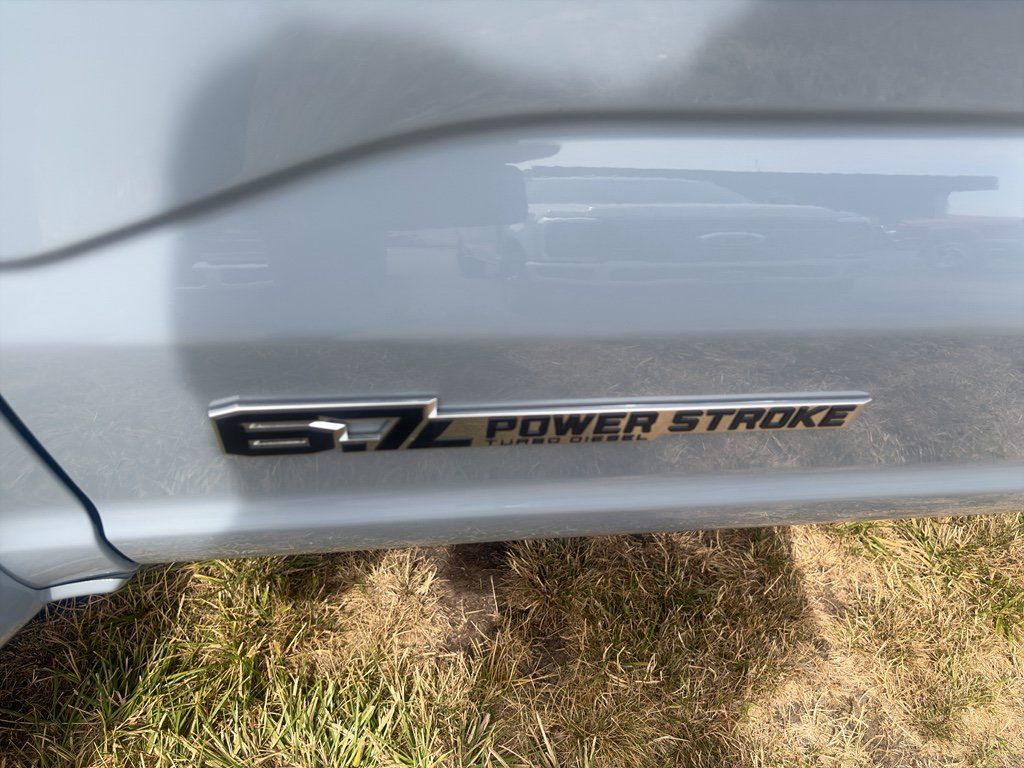 Used 2026 Ford F450 Platinum AWD/4WD image 10