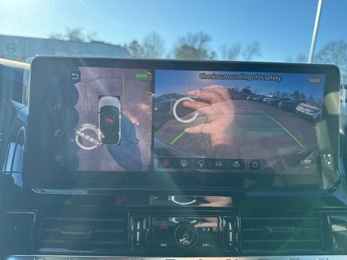 New 2026 Nissan Pathfinder SL w/ SL Premium Package image 31