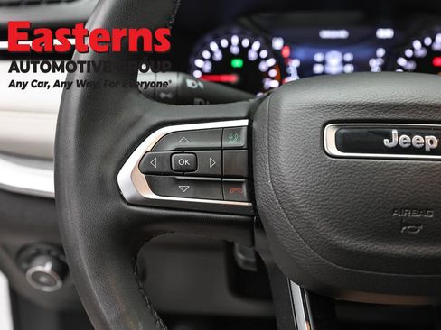 Used 2025 Jeep Compass Limited AWD/4WD image 15