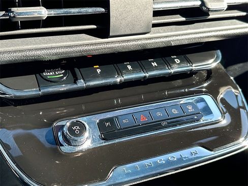 Used 2024 Lincoln Corsair Reserve image 22