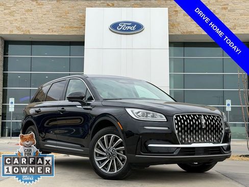 Used 2025 Lincoln Corsair Reserve w/ Towing Package image 1
