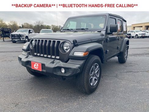 Used 2022 Jeep Wrangler Unlimited Sport AWD/4WD image 3