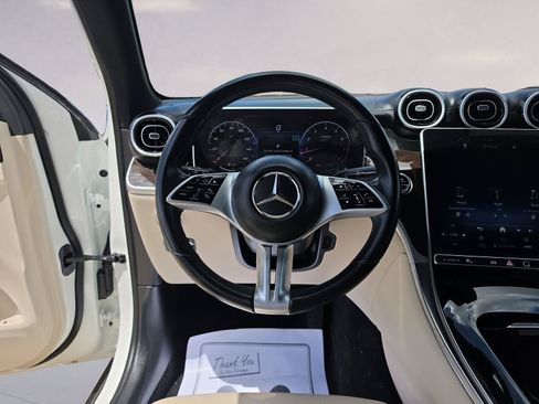 Used 2023 Mercedes-Benz GLC 300 image 12