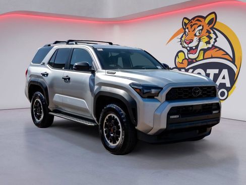 Certified 2025 Toyota 4Runner TRD Off-Road image 3
