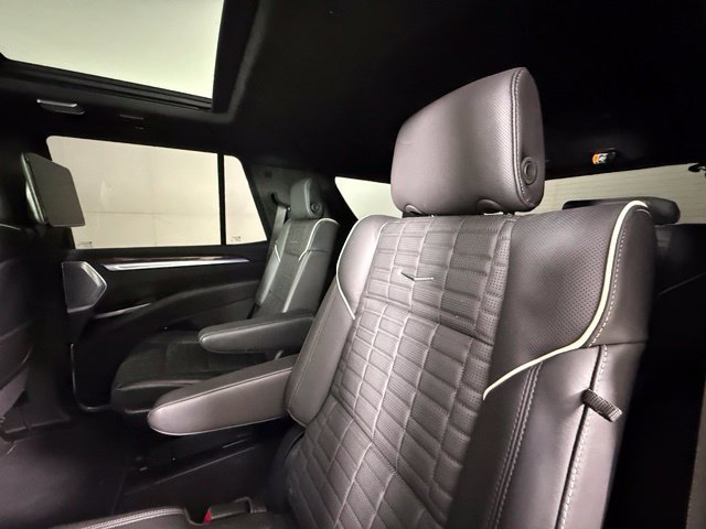 Used 2026 Cadillac Escalade Platinum Sport w/ LPO, ONYX Package AWD/4WD image 24