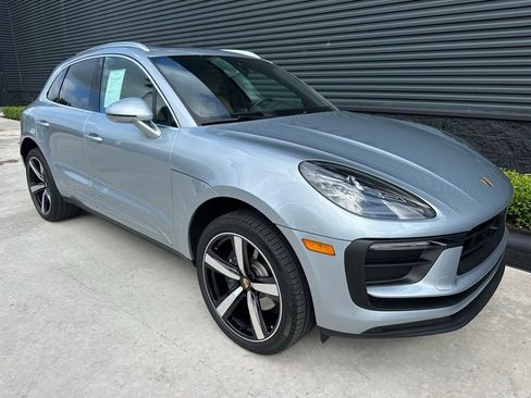 Certified 2026 Porsche Macan Turbo AWD/4WD image 11