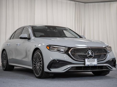 Used 2025 Mercedes-Benz E 350 4MATIC Sedan image 1