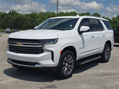 Used 2024 Chevrolet Tahoe LT w/ Luxury Package RWD image 1
