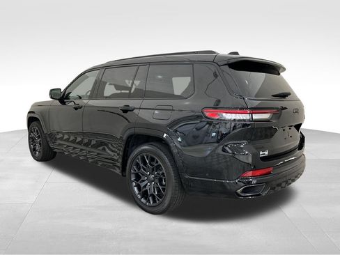 Used 2025 Jeep Grand Cherokee L Summit AWD/4WD image 3