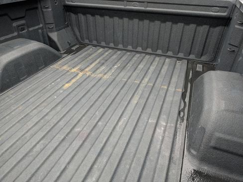 Used 2021 Chevrolet Silverado 1500 LT AWD/4WD image 11