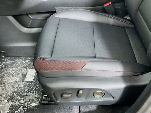 New 2026 Chevrolet Equinox RS image 19