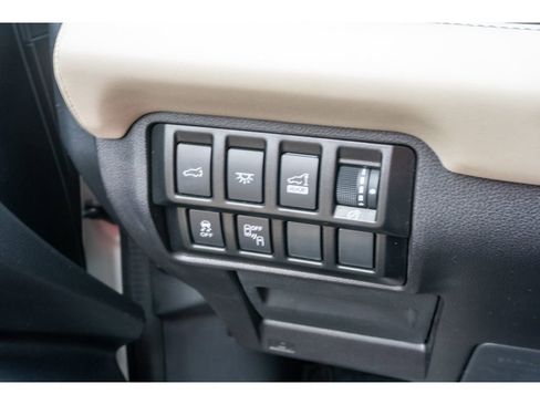 Used 2021 Subaru Ascent Touring AWD/4WD image 29