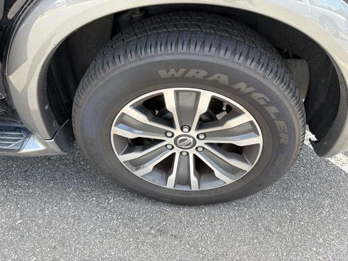 Used 2018 Nissan Armada SL w/ Premium Package AWD/4WD image 14