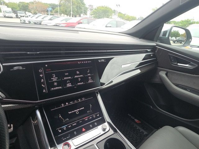Used 2022 Audi SQ8 Prestige AWD/4WD image 20