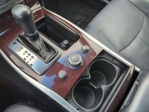 Used 2016 INFINITI Q70 L 3.7 image 30