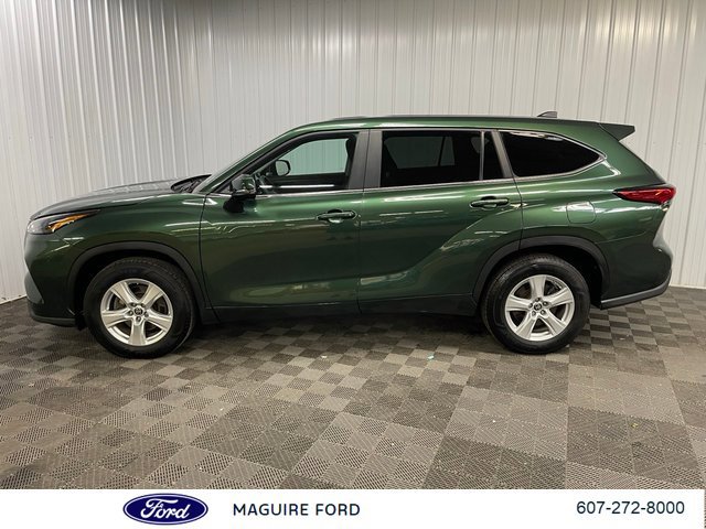Used 2023 Toyota Highlander L FWD image 7