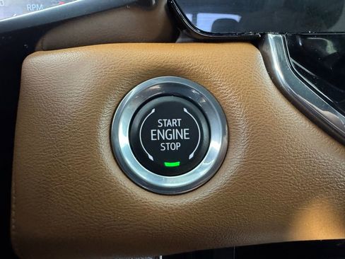Used 2025 GMC Canyon AT4 AWD/4WD image 33
