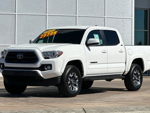 Certified 2019 Toyota Tacoma SR5 image 10