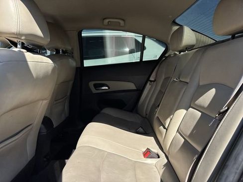 Used 2015 Chevrolet Cruze LT FWD image 9