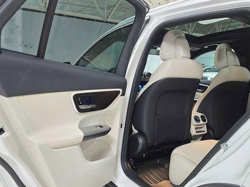 Certified 2026 Mercedes-Benz GLC 300 4MATIC image 15