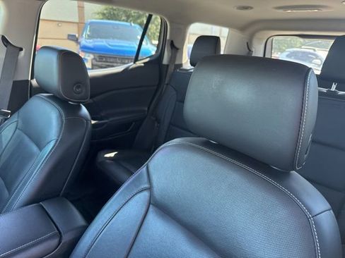 Used 2019 GMC Acadia SLT FWD image 12