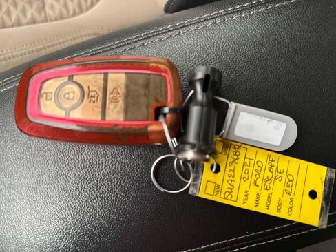 Used 2021 Ford Escape SE w/ Convenience Package image 29