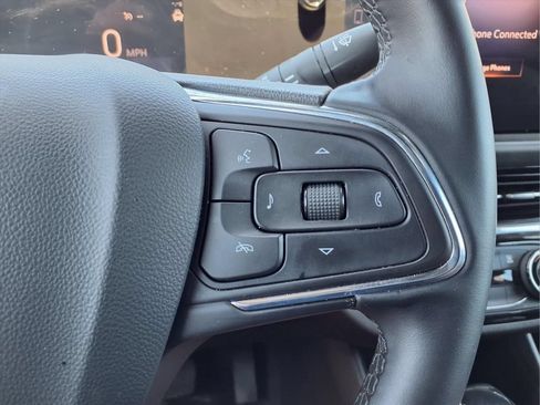 Certified 2025 Buick Envista Sport Touring FWD image 24