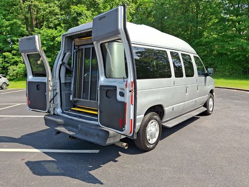 Used 2011 Ford E-350 and Econoline 350 XL w/ PWR Windows & Locks Group RWD image 27