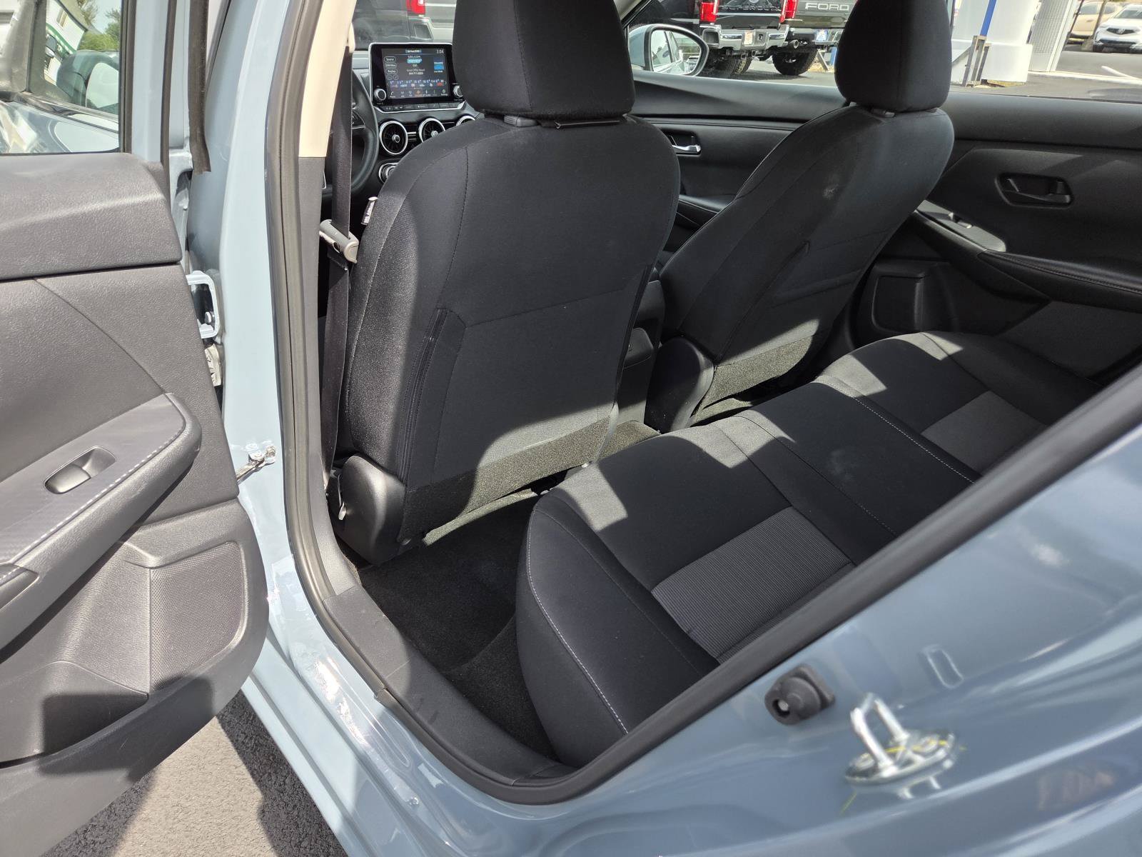Used 2024 Nissan Sentra SV FWD image 14