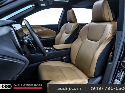 Used 2024 Lexus RX 350 Premium Plus w/ Convenience Package image 16