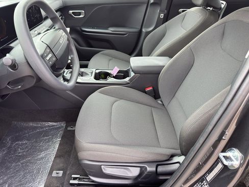 New 2026 Kia K4 LX image 10