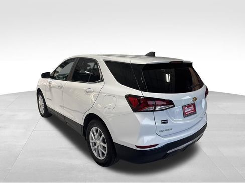 Used 2024 Chevrolet Equinox LT AWD/4WD image 3
